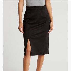 T Tahari Black Pencil Skirt with Slit